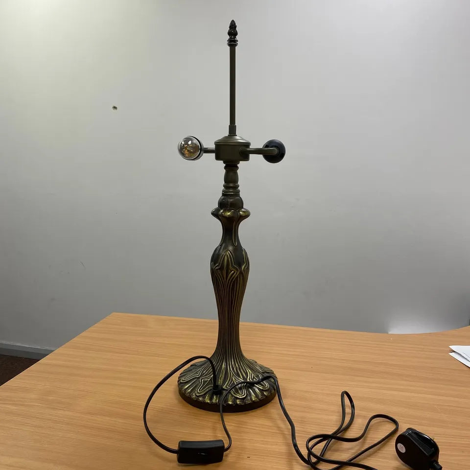 Green Dragonfly 16 Inch Tiffany Style Stained Glass Table Lamp