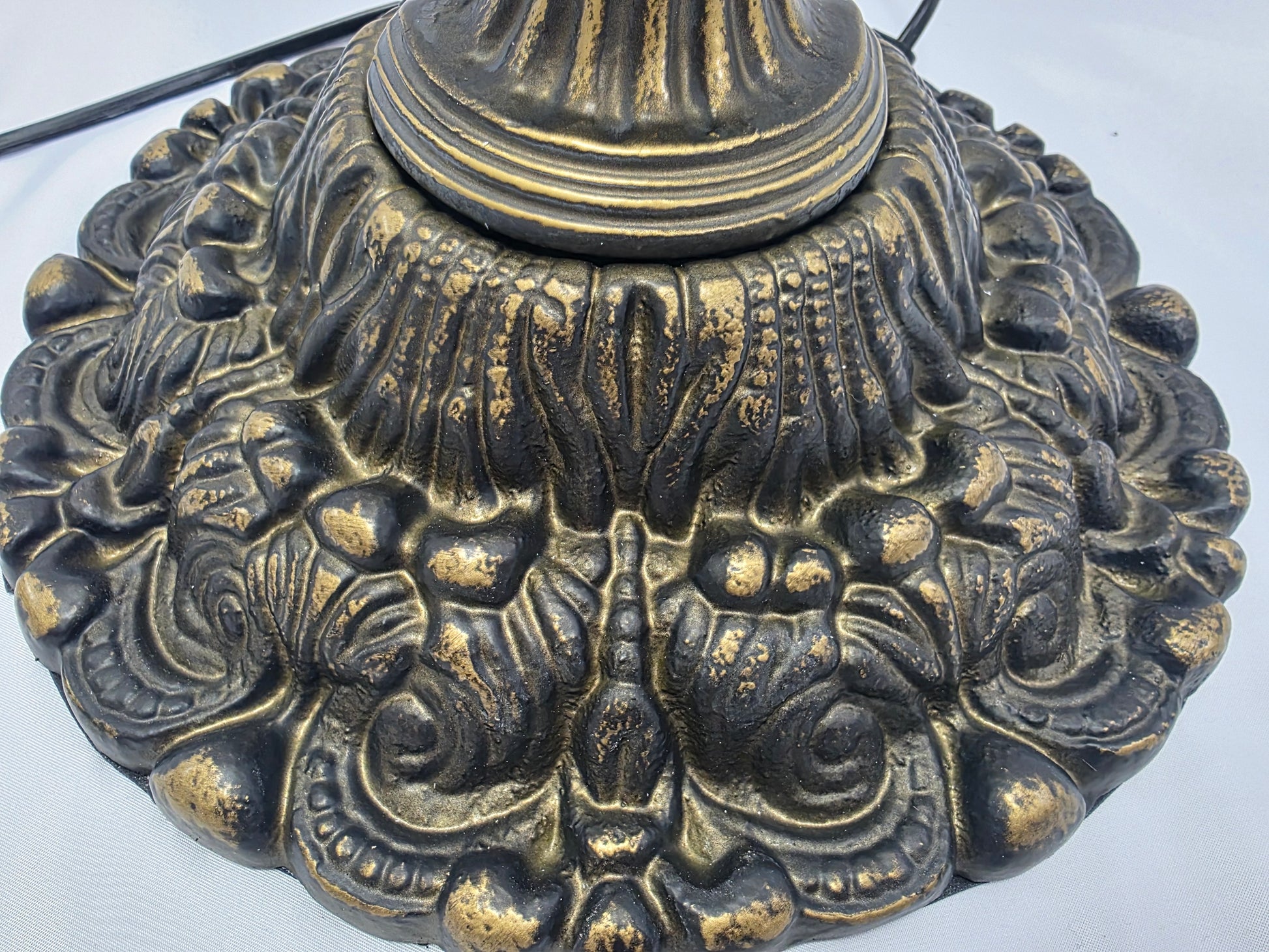 A copper color base for 18 inch iffany style green floor lamp