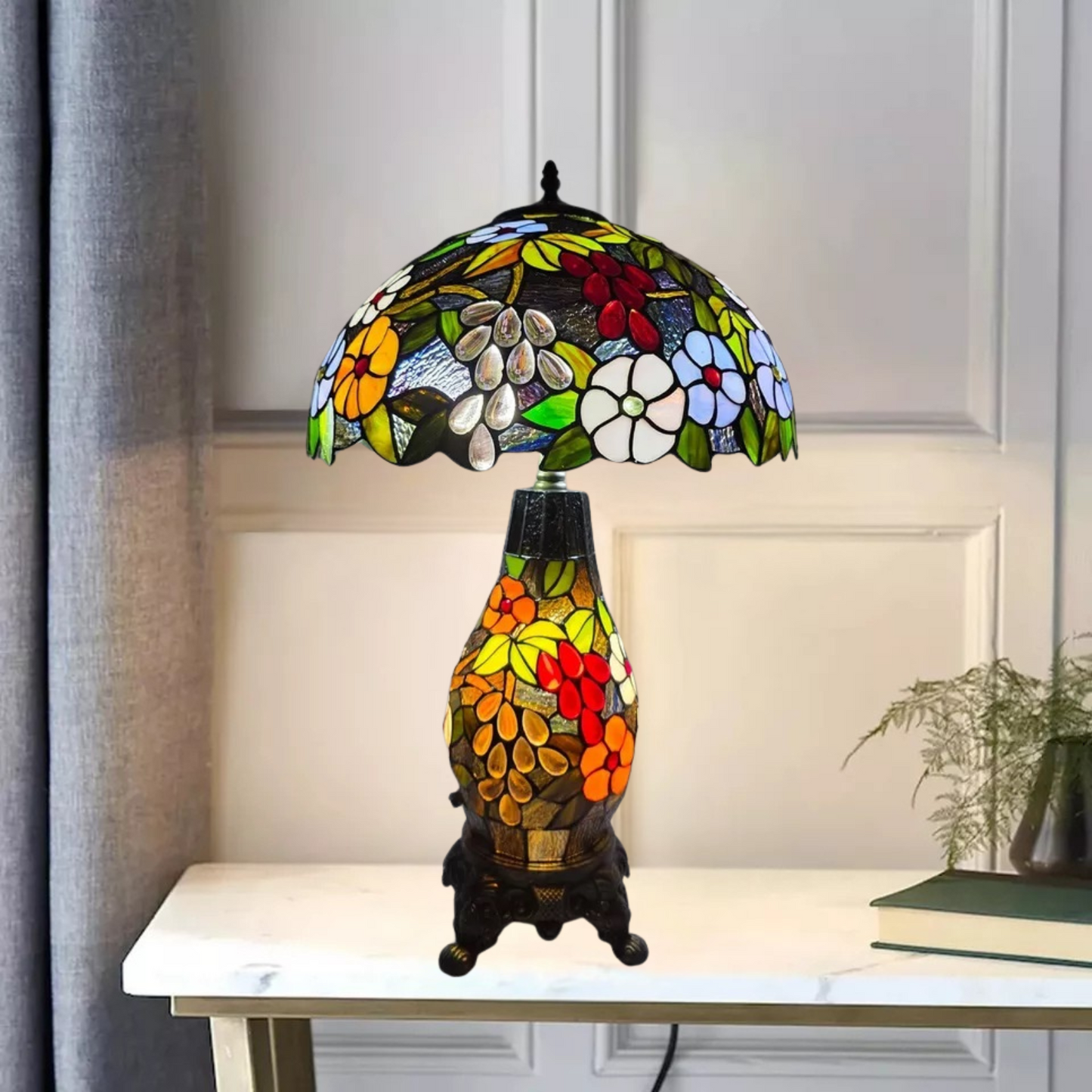 Flower Design Tiffany Style Cluster Table Lamp