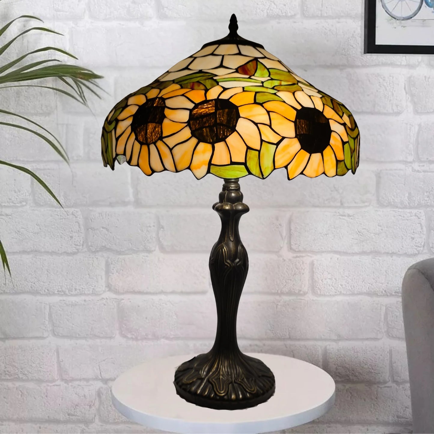 Sunflower Design Tiffany Style Table Lamp 16 Inch Lampshade