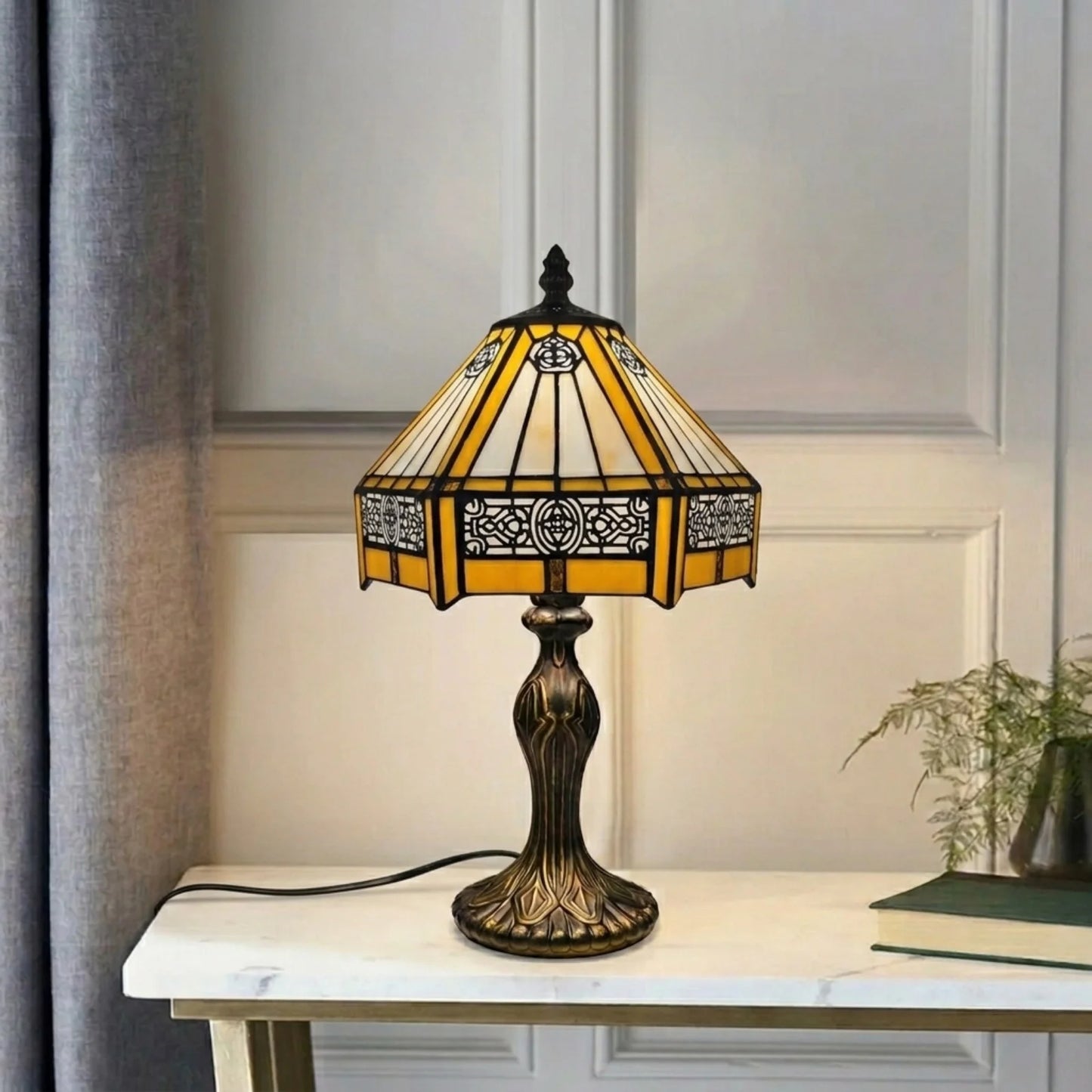 Yellow Hexagonal 8 Inch Tiffany Style Table Lamp Stained Glass Lampshade